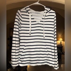 LOFT Black and White Knit Top